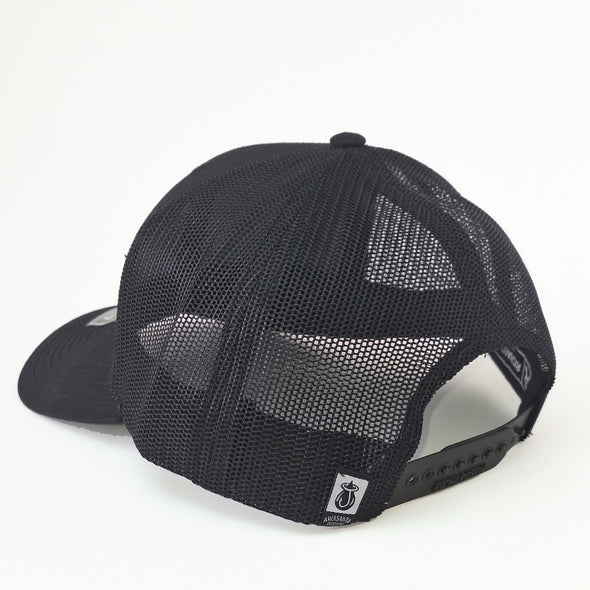 SALTO ANGEL 112 BLACK/BLACK TRUCKER