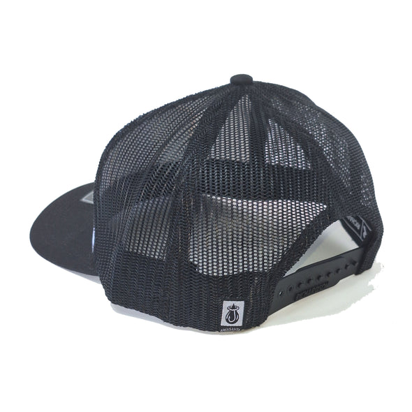 TIBURON MARTILLO 112 WHITE/BLACK TRUCKER